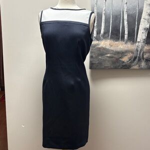 Elegant Navy Sleeveless Midi Dress